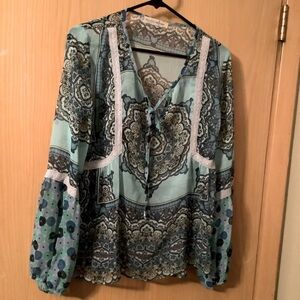 Boho style sheer peasant blouse in great condition. Size L
